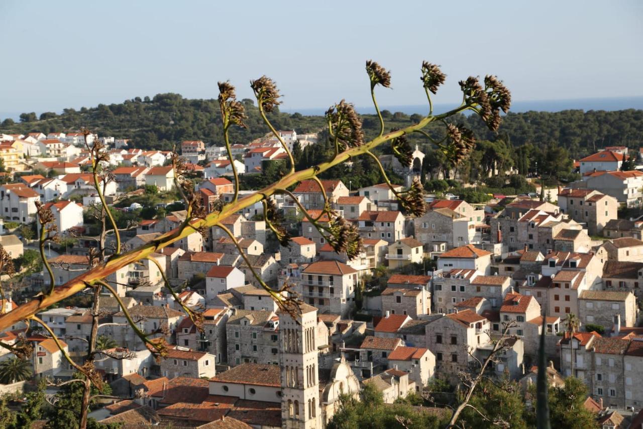 Feelhvar Along Bluelagoon Beach Hvar Town Eksteriør bilde